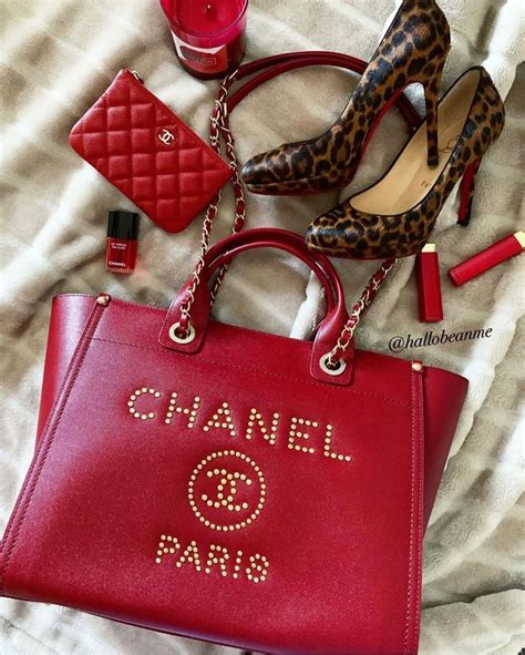 Faux Chanel Handbag for sale 